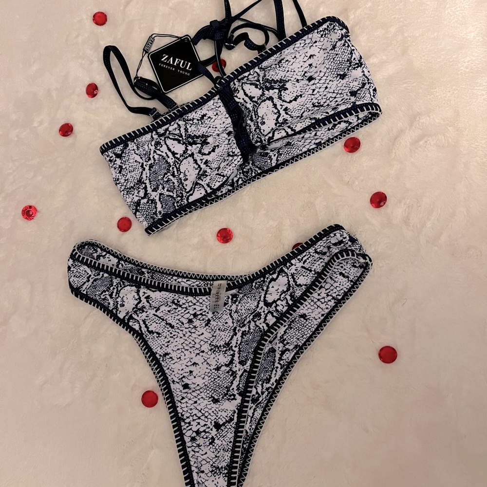 🤗👙LOOKS TO LOVE 💕 FOR THE BEACH OR VACATION ZAFUL FOREVER YOUNG SWIMSUIT 👍